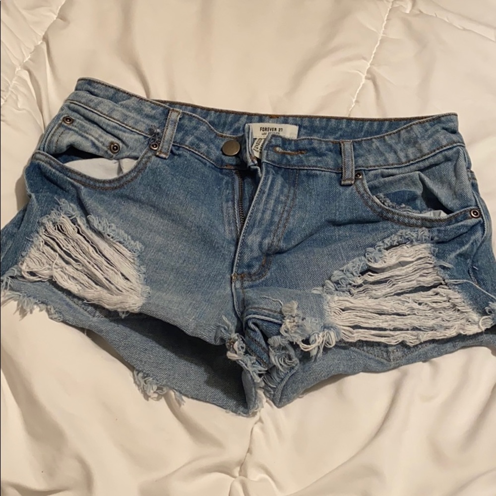 Forever 21 jean short shorts, size 24